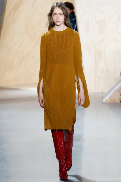 Look 7